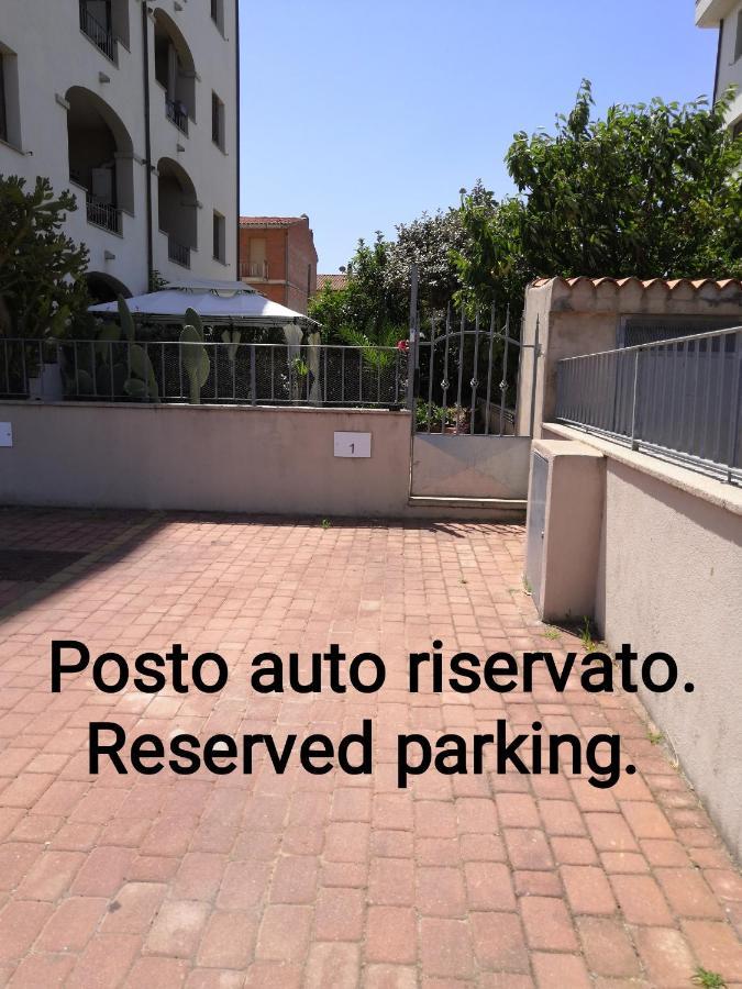 Valevalehome - Home Gallery With Fully Equipped Kitchen, Reserved Parking, Big Garden Olbia Kültér fotó
