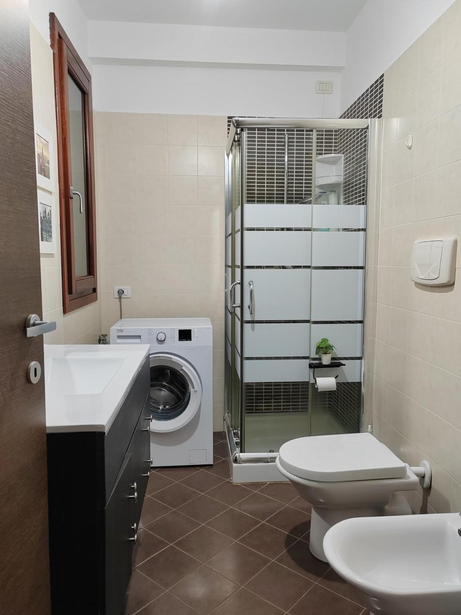 Valevalehome - Home Gallery With Fully Equipped Kitchen, Reserved Parking, Big Garden Olbia Kültér fotó
