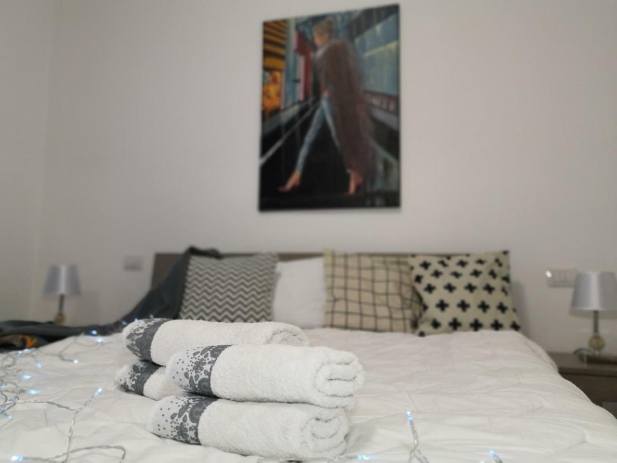 Valevalehome - Home Gallery With Fully Equipped Kitchen, Reserved Parking, Big Garden Olbia Kültér fotó