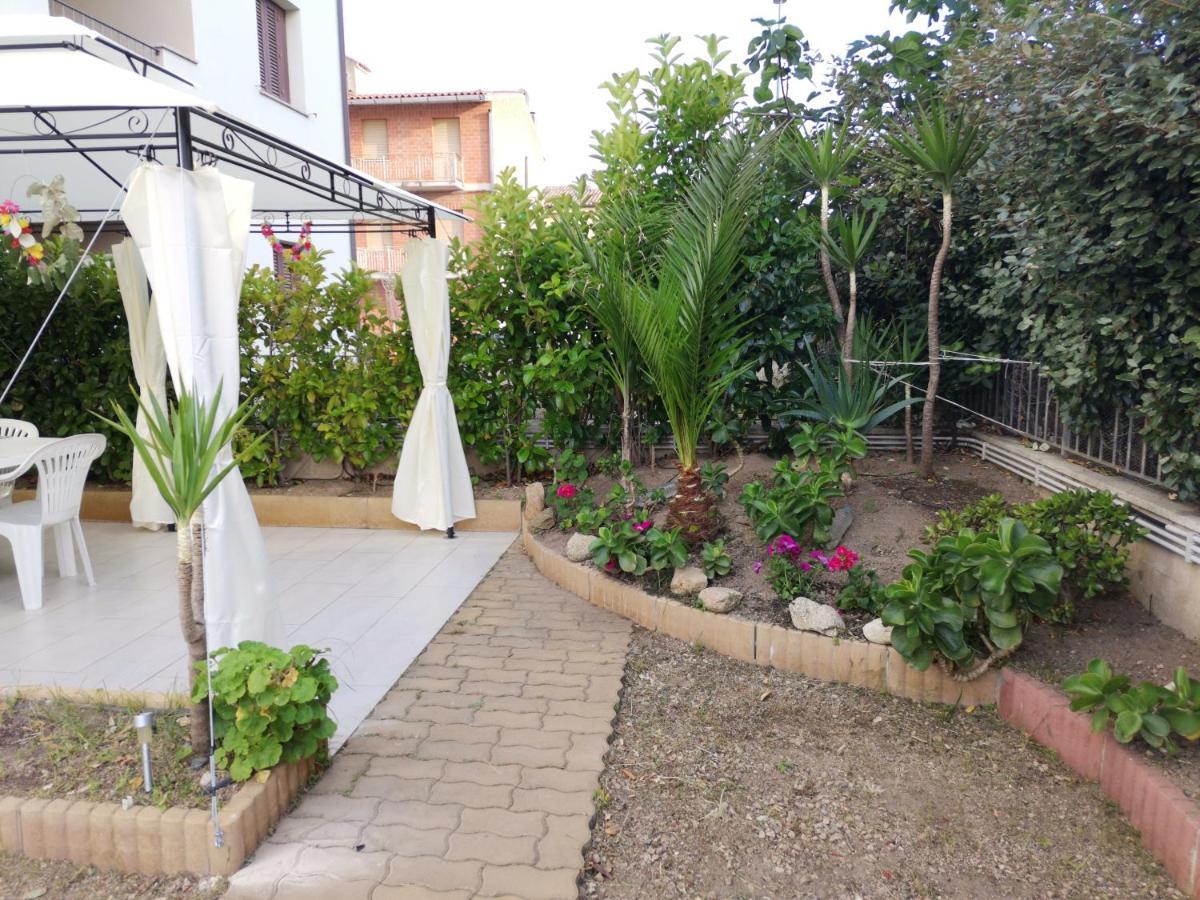 Valevalehome - Home Gallery With Fully Equipped Kitchen, Reserved Parking, Big Garden Olbia Kültér fotó